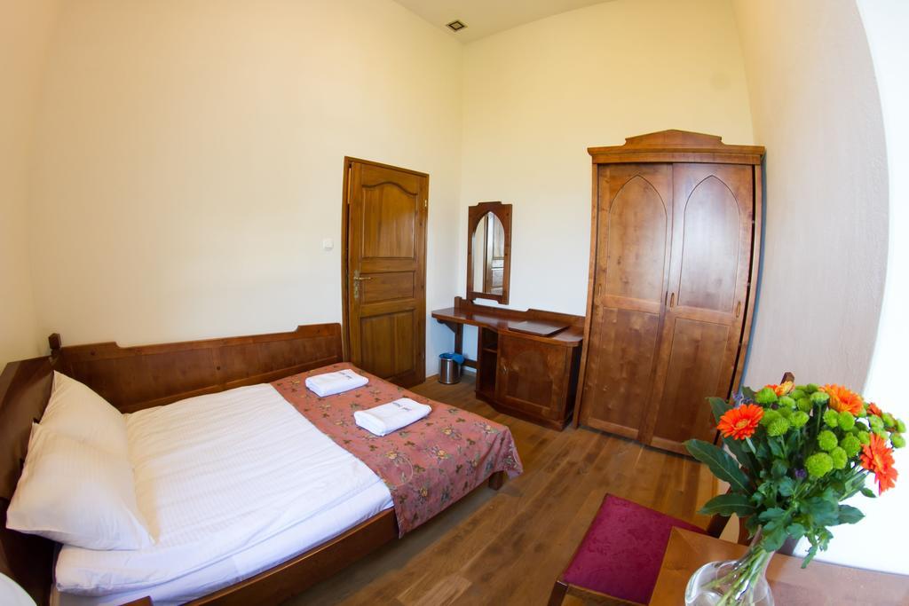 Zamek Golubski Habitación foto