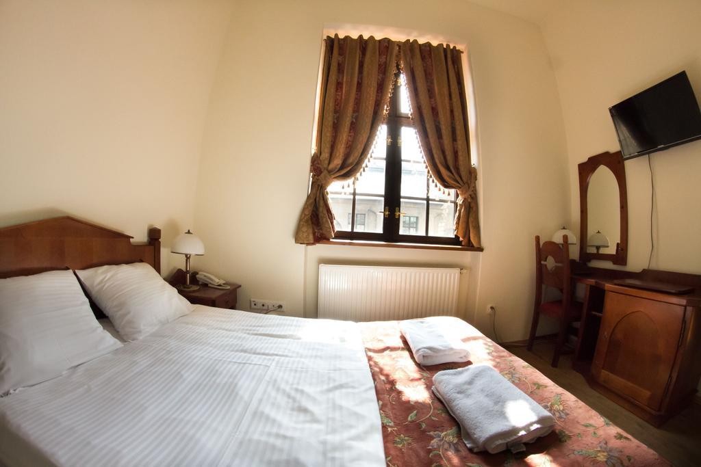 Zamek Golubski Habitación foto